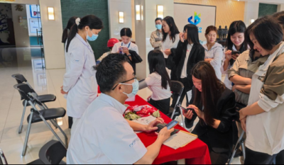 把脉问诊送健康，暖心服务进企业——合肥J9集团携手广瑞医疗开展“健康进企业”义诊活动